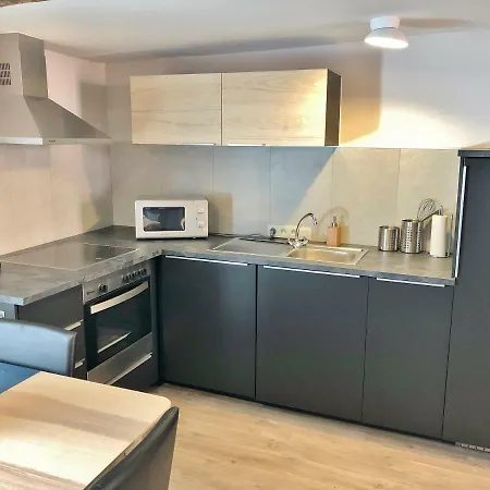 The Little - - Дом отдыха